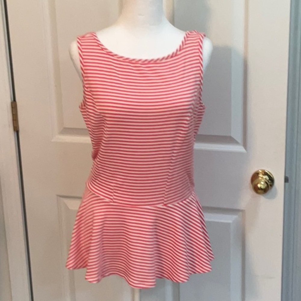 TART TANK TOP SIZE LARGE